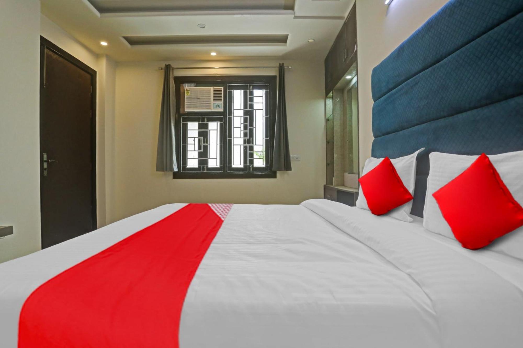 Hotel O Golden Key Inn Punjabi Bagh New Delhi Bagian luar foto