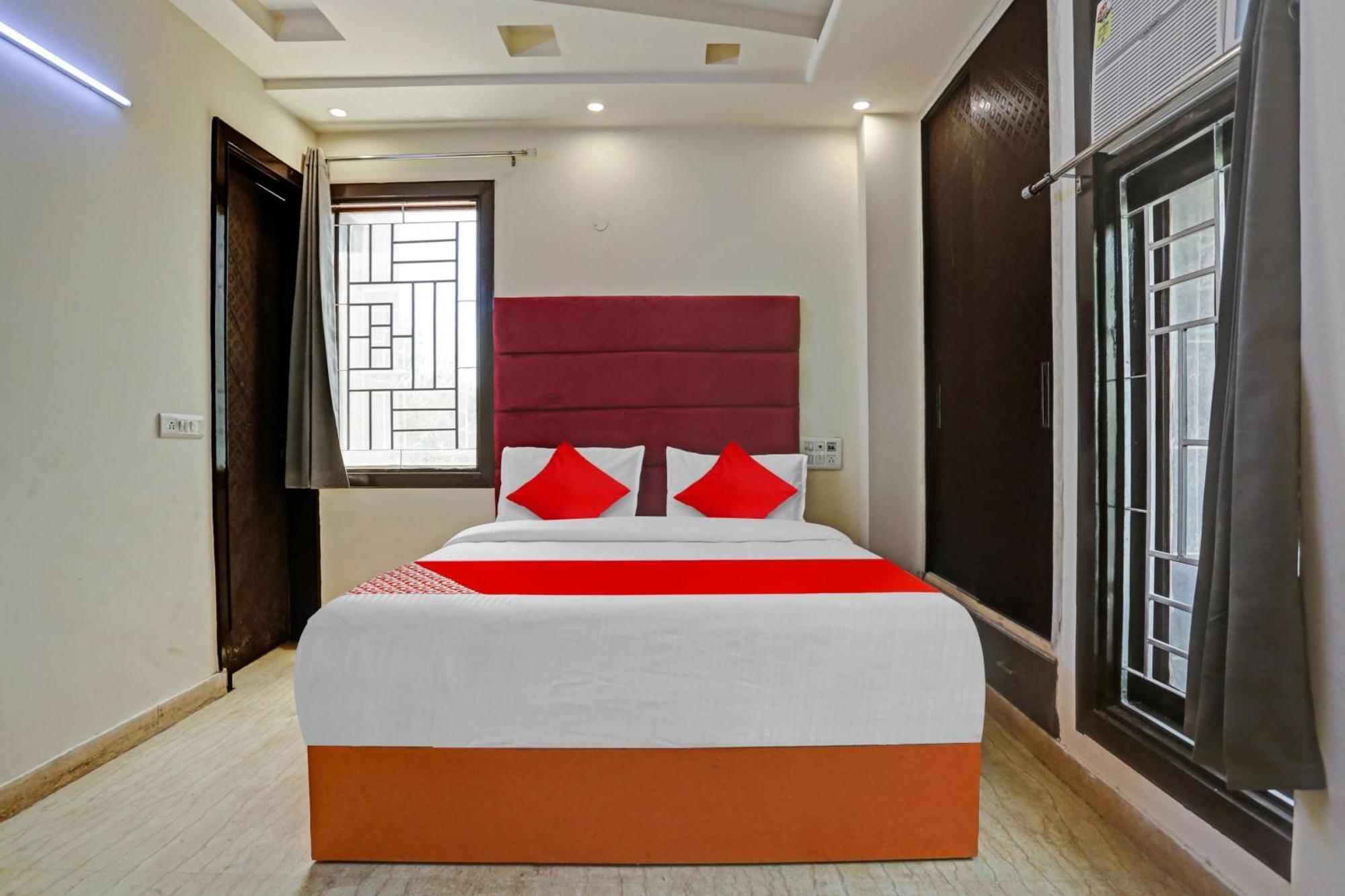 Hotel O Golden Key Inn Punjabi Bagh New Delhi Bagian luar foto